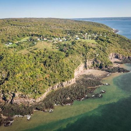 Maregold Centre - Juniper Cabin And Rose Cabin Victoria Beach المظهر الخارجي الصورة